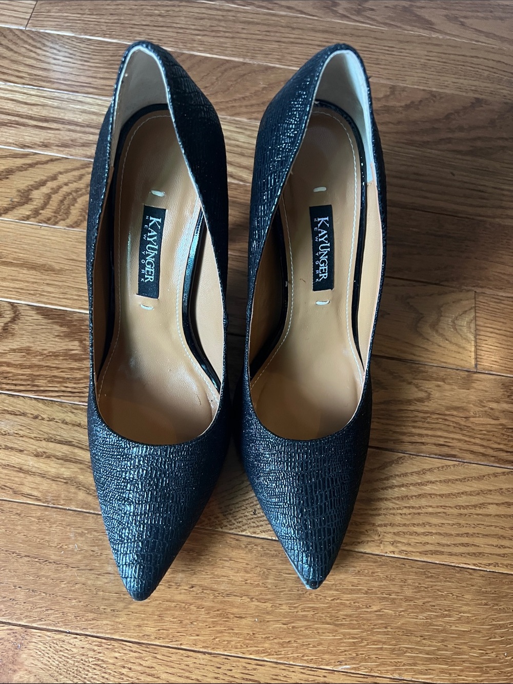 Kay Unger Black Textured Pointed Toe Pumps